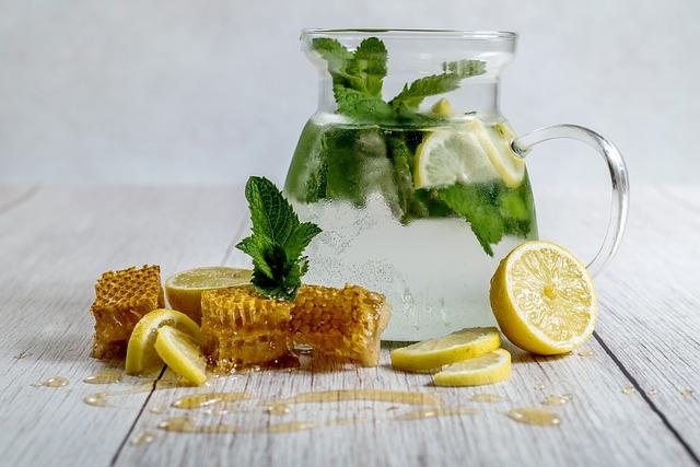 Domácí mangová limonáda: Osvěžující nápoj pro horké dny