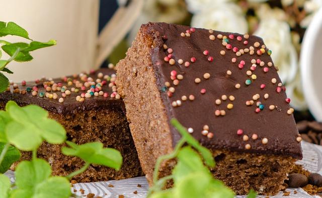 Avokádové brownies: Nejlepší zdravá alternativa pro sladké zuby 6 Inovativní variace avokádových brownies: přidejte ořechy, bylinky nebo sušené ovoce